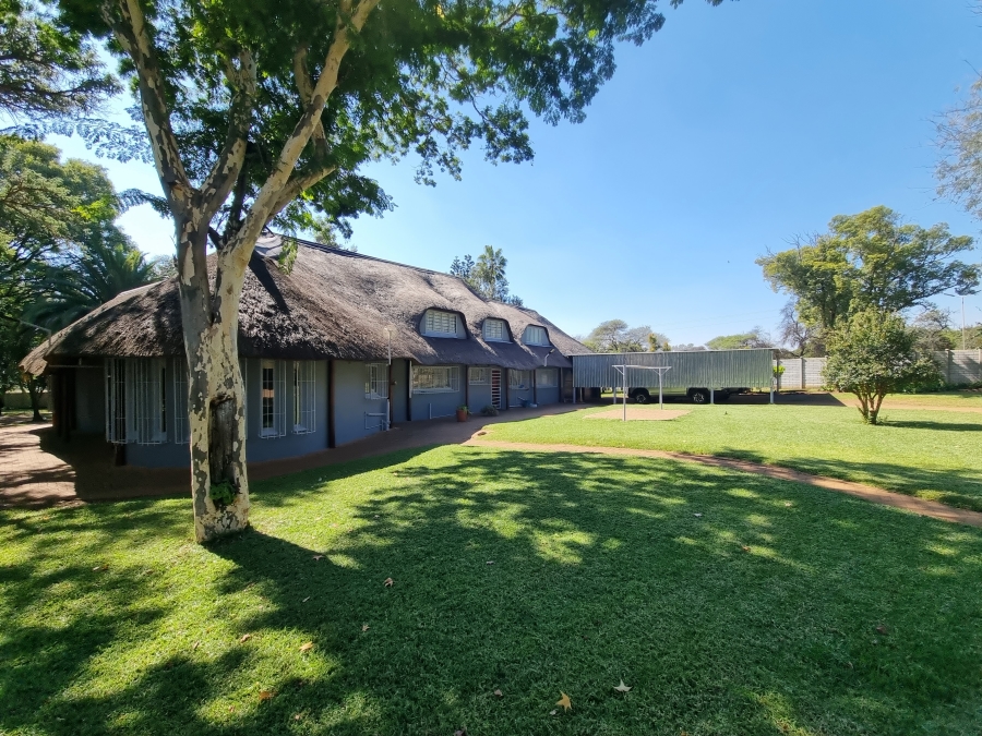 Commercial Property for Sale in Boschfontein A H North West